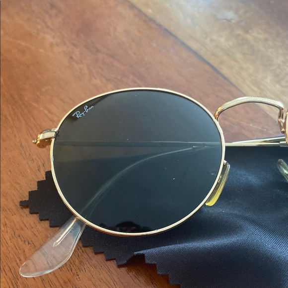 Ray-Ban Gold and Black Round Sunglasses - Picture 4 of 7